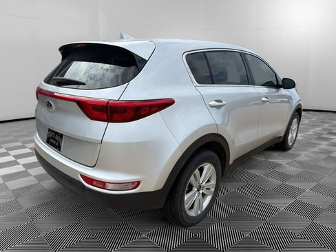 Used 2018 Kia Sportage LX AWD/4WD image 3