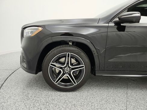 Used 2024 Mercedes-Benz GLS 450 4MATIC image 20