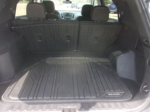 Used 2023 Chevrolet Equinox LT AWD/4WD image 18