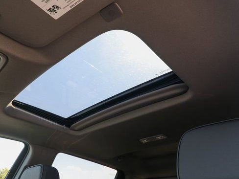 New 2025 GMC Sierra 1500 Denali w/ Denali Reserve Package image 23