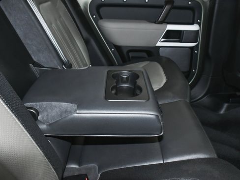 Used 2021 Land Rover Defender 110 X-Dynamic SE image 51