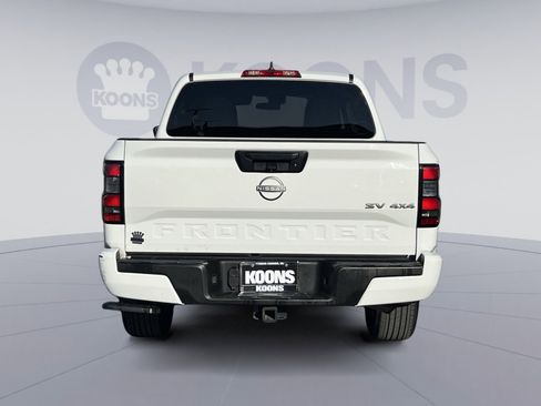Used 2023 Nissan Frontier SV w/ Tow Package image 5
