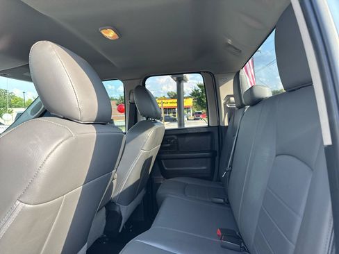 Used 2018 RAM 1500 Tradesman w/ Chrome Appearance Group AWD/4WD image 12