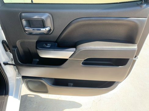 Used 2018 Chevrolet Silverado 1500 LT w/ Texas Edition RWD image 16