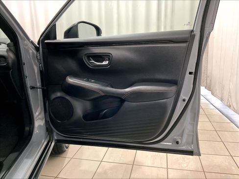 Used 2024 Honda HR-V Sport image 12