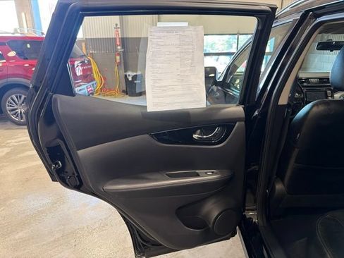 Used 2018 Nissan Rogue Sport SL AWD/4WD image 11