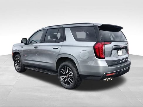Used 2024 GMC Yukon AT4 w/ Technology Package AWD/4WD image 6