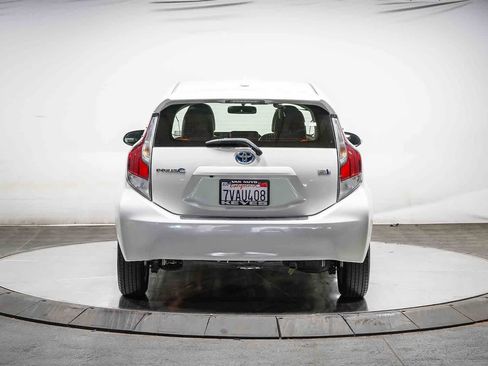 Certified 2016 Toyota Prius C Four image 6