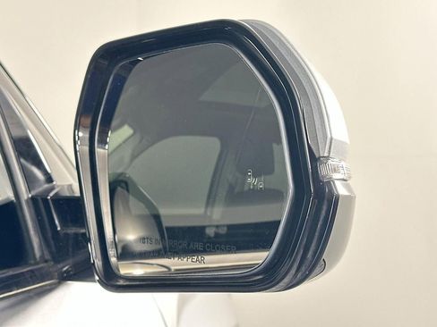 Used 2023 Toyota Sequoia Limited image 50