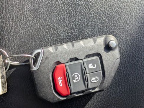 Used 2021 Jeep Wrangler Unlimited Sport image 35