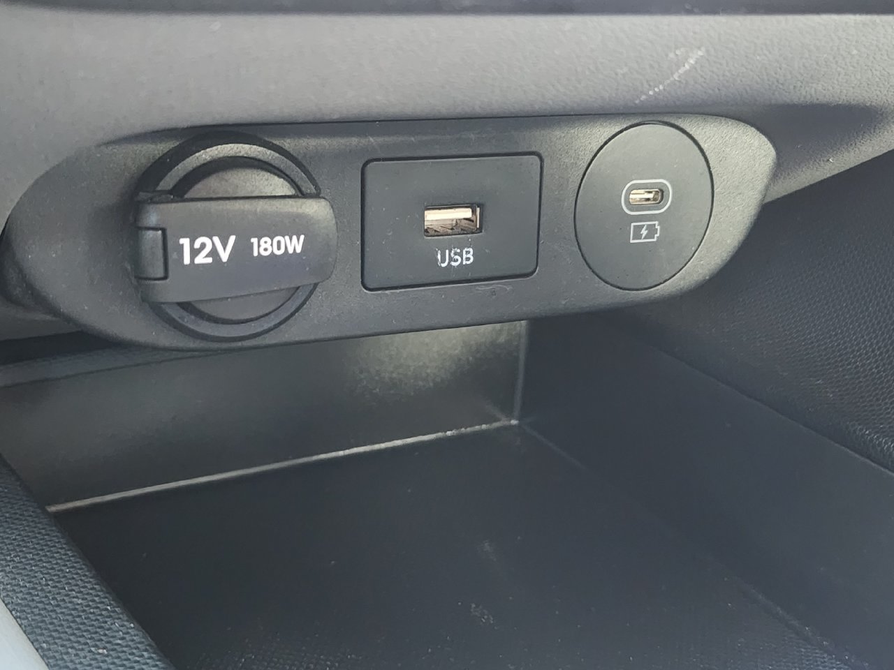 Used 2024 Hyundai Elantra SEL FWD image 16