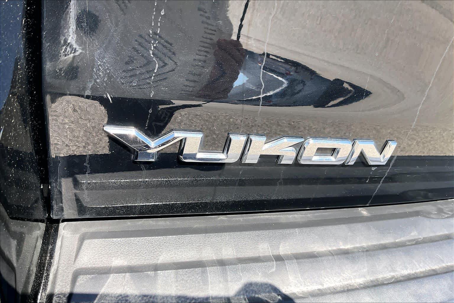 Used 2020 GMC Yukon SLT w/ Premium Edition RWD image 10