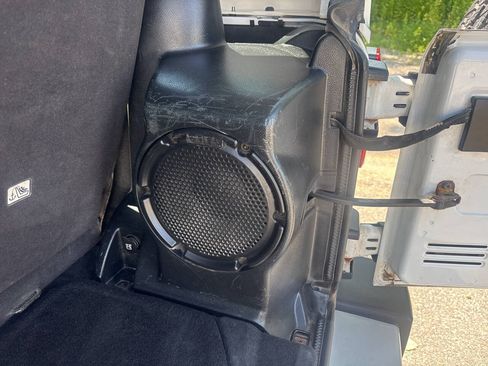Used 2012 Jeep Wrangler Sahara w/ Connectivity Group AWD/4WD image 29