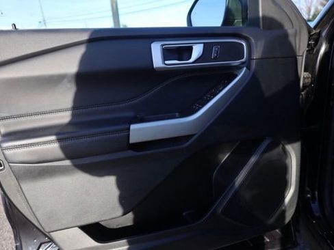 Used 2023 Ford Explorer XLT image 20