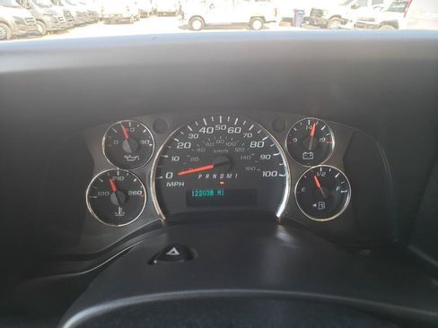 Used 2019 Chevrolet Express 3500 w/ Power Convenience Package RWD image 13