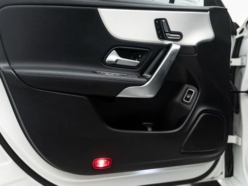 Used 2025 Mercedes-Benz CLA 250 image 25