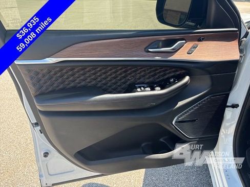 Used 2023 Jeep Grand Cherokee Summit w/ Adv Protech Group IV AWD/4WD image 10