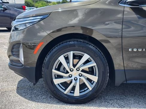 Used 2024 Chevrolet Equinox LT w/ LPO, Floor Liner Package FWD image 8