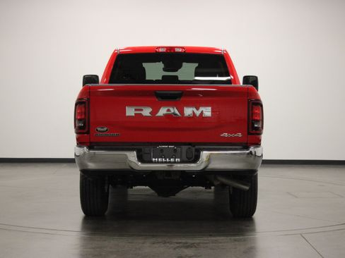 Used 2026 RAM 2500 Big Horn AWD/4WD image 7