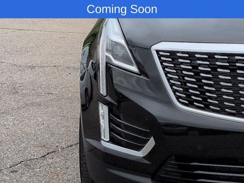 Used 2023 Cadillac XT5 Premium Luxury w/ LPO, Floor Liner Package AWD/4WD image 10