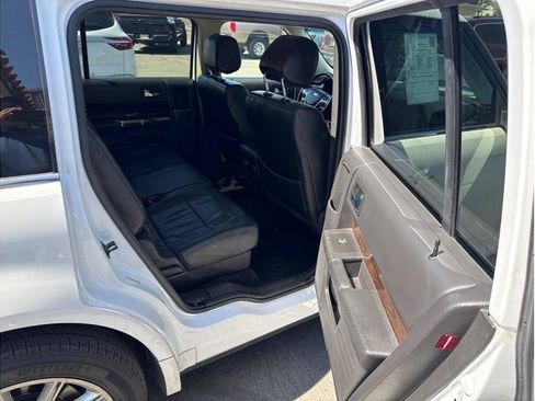 Used 2019 Ford Flex Limited FWD image 6