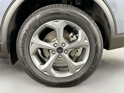 Used 2025 Ford Escape ST-Line image 28