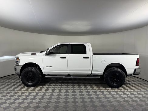 Used 2025 RAM 2500 Big Horn AWD/4WD image 11