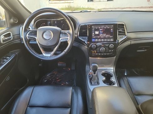 Used 2022 Jeep Grand Cherokee Limited w/ Tech Group image 17