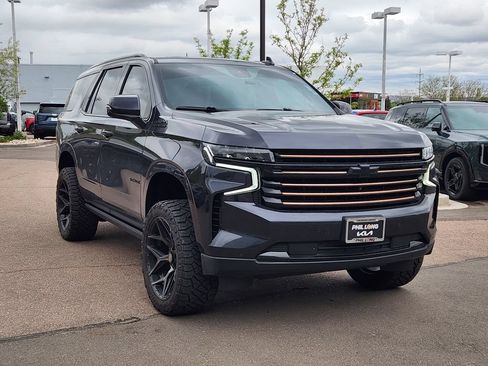 Used 2024 Chevrolet Tahoe High Country AWD/4WD image 3