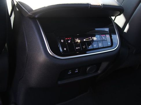 Certified 2025 Nissan Armada Platinum Reserve AWD/4WD image 28
