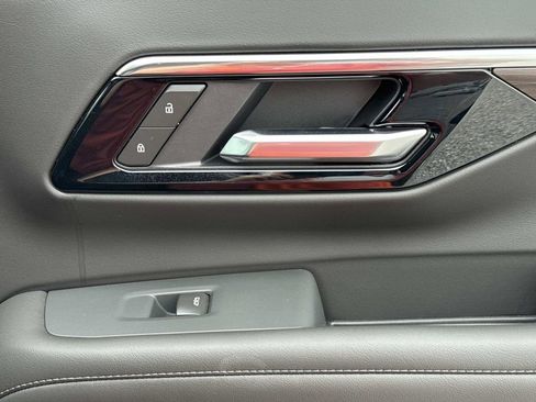 New 2026 Chevrolet Tahoe LS RWD image 15