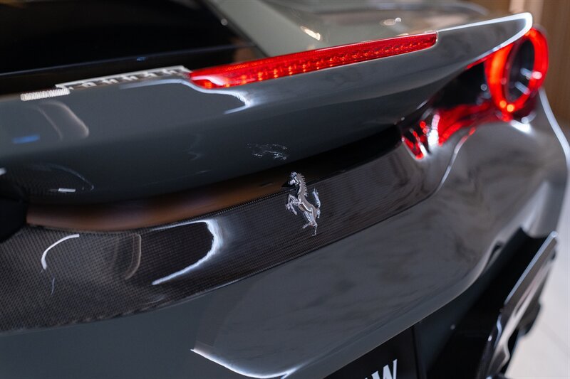 Used 2019 Ferrari 488 Pista Coupe RWD image 39