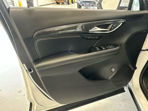 Certified 2023 Buick Envision Essence image 29