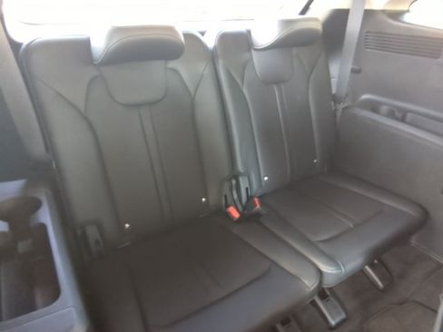 Used 2025 Kia Sorento SX AWD/4WD image 22