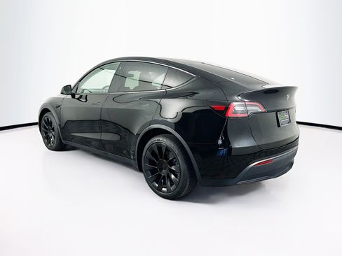 Used 2022 Tesla Model Y Long Range AWD/4WD image 5
