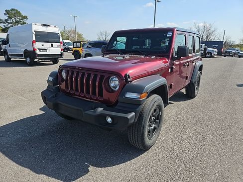 Used 2021 Jeep Wrangler Unlimited Sport image 3