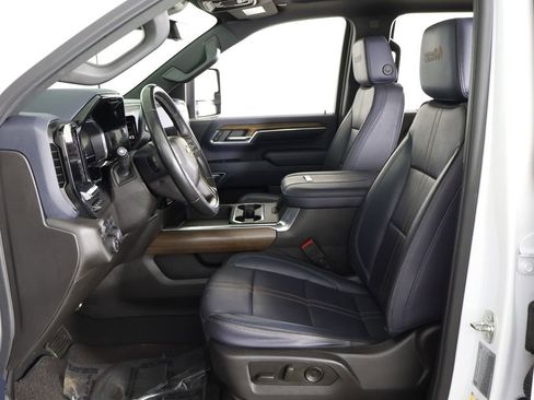 Used 2024 Chevrolet Silverado 2500 High Country w/ High Country Premium Package AWD/4WD image 37