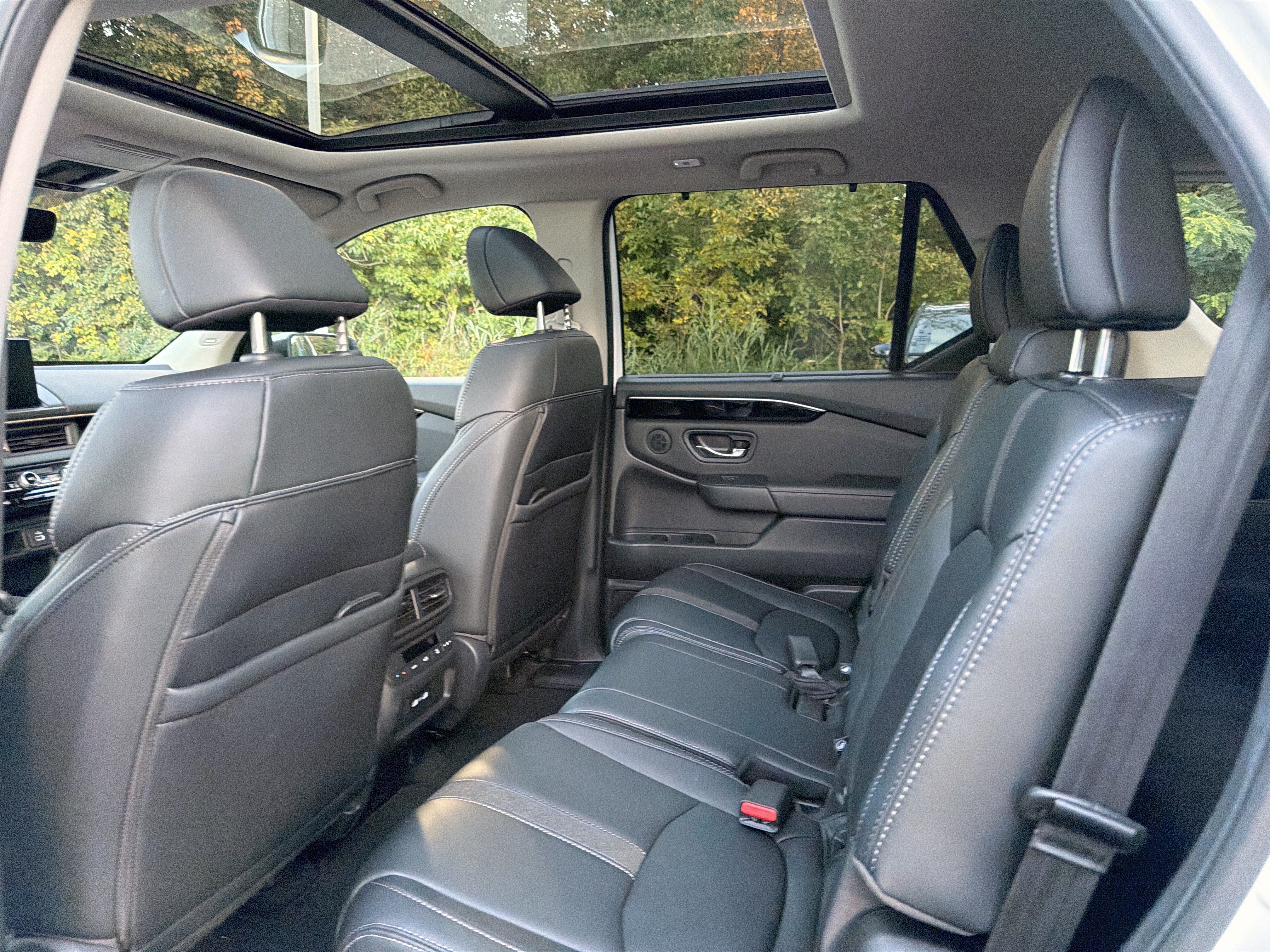 Used 2023 Honda Pilot Touring image 28