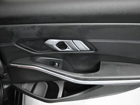 Used 2020 BMW 330i xDrive Sedan w/ Premium Package image 36