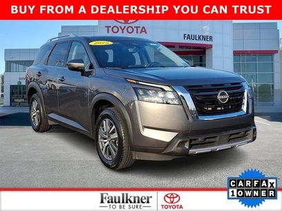 Used 2025 Nissan Pathfinder SL