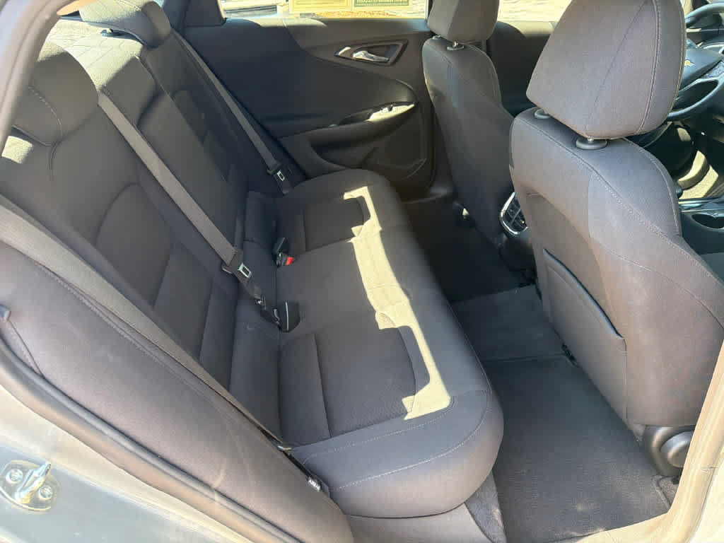 Used 2023 Chevrolet Malibu LT FWD image 15