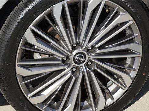 Used 2023 Nissan Altima 2.5 SL image 11