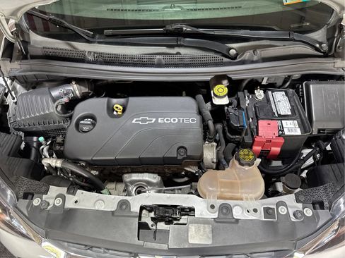 Used 2021 Chevrolet Spark LT FWD image 21