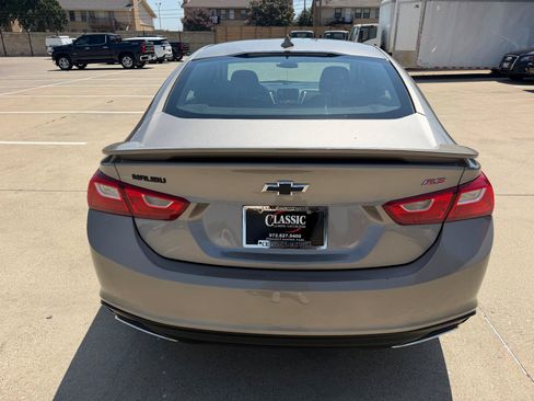 Used 2023 Chevrolet Malibu RS w/ LPO, Floor Liner Package FWD image 7