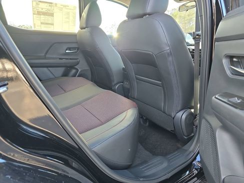 New 2026 Nissan Kicks SR image 14