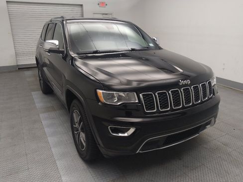Used 2020 Jeep Grand Cherokee Limited AWD/4WD image 13
