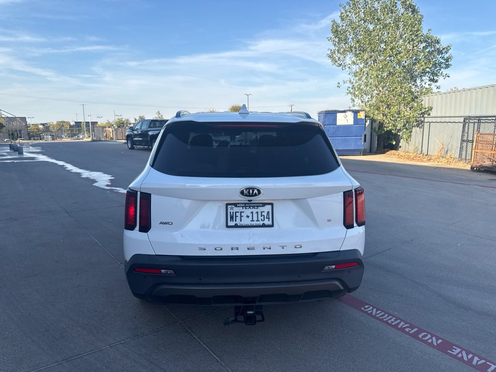 Used 2021 Kia Sorento S AWD/4WD image 4