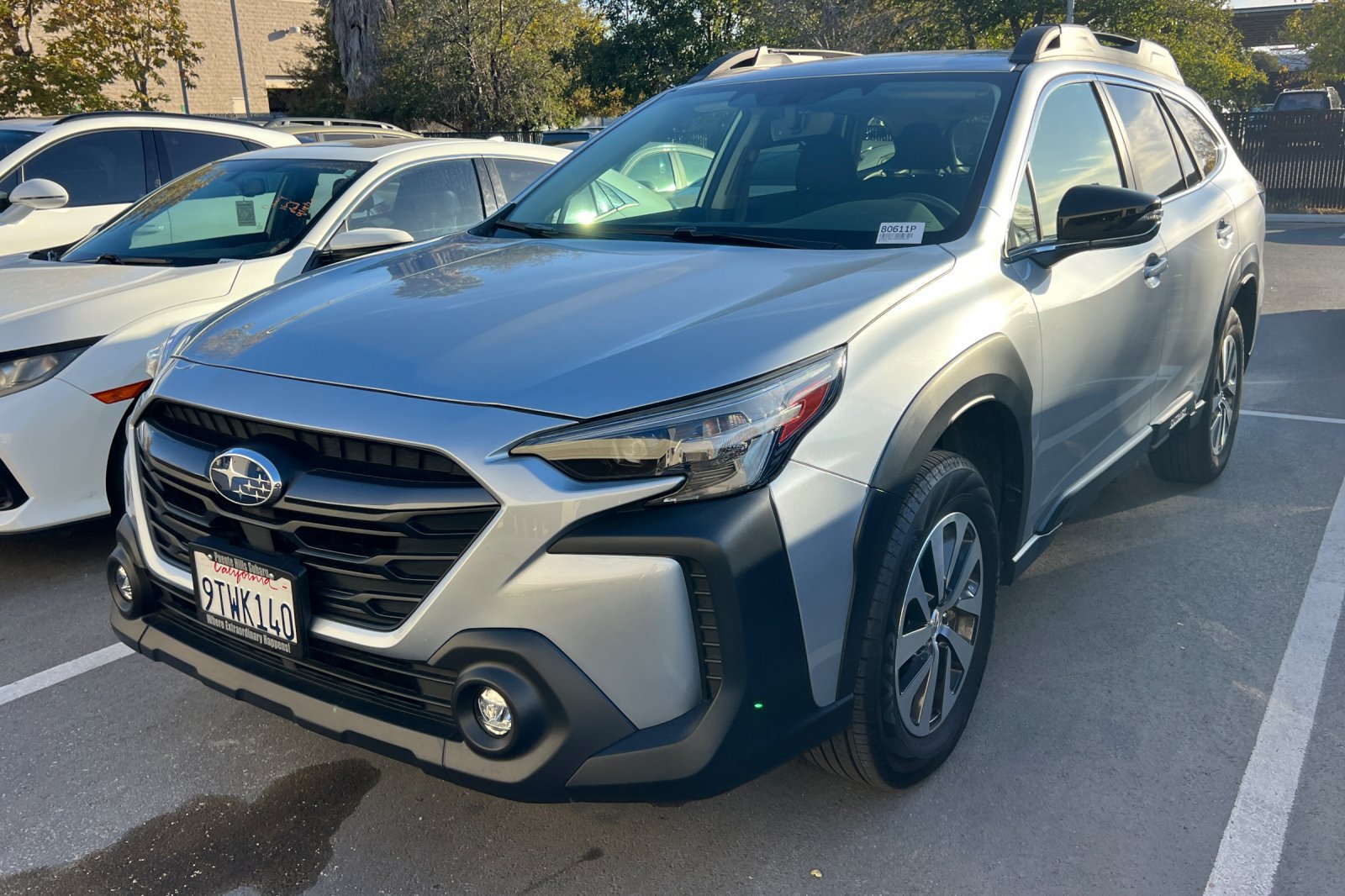 Used 2025 Subaru Outback Premium AWD/4WD image 2