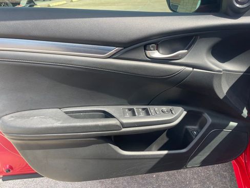 Used 2016 Honda Civic Touring image 24