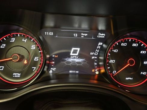 Used 2019 Dodge Charger SXT w/ Blacktop Package image 19